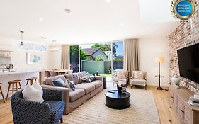 Camellia - Pet Friendly - 3 Min Walk To Centre Of Berry